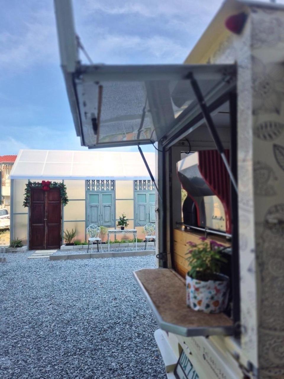 מלון Udms On Nut 10 - Bangkok'S Charm 40 Sqm מראה חיצוני תמונה